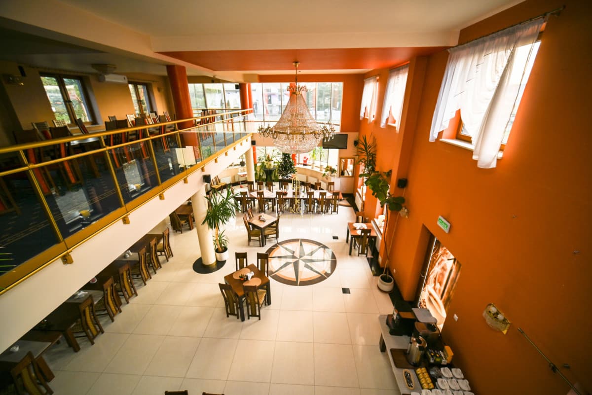OKAZJA INWESTYCYJNA: Hotel Vinci - Nowoczesny obiekt konferencyjno-noclegowy pod